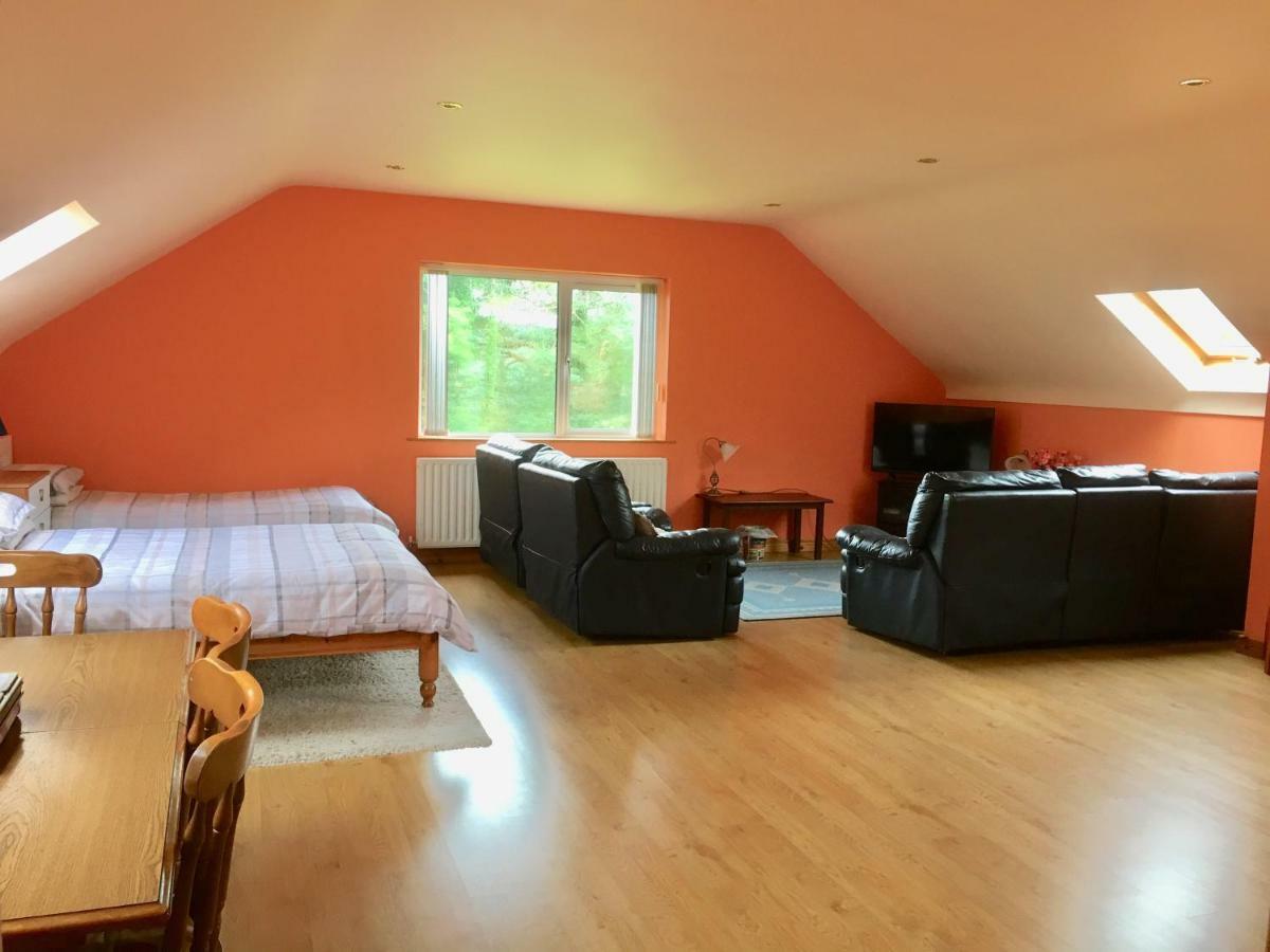 Moybrone Flat Apartment Енискилен Екстериор снимка
